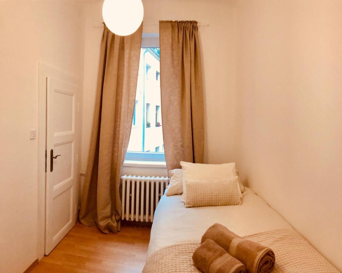 Blue Church Views - Central, Quiet, Bright - 4th Floor Corner 125m2 Apartment