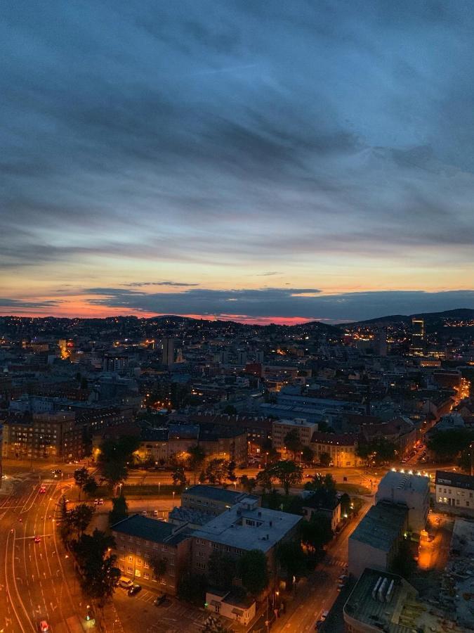 In Panorama On 25th Floor - Amazing View Close To Old Town Apartment