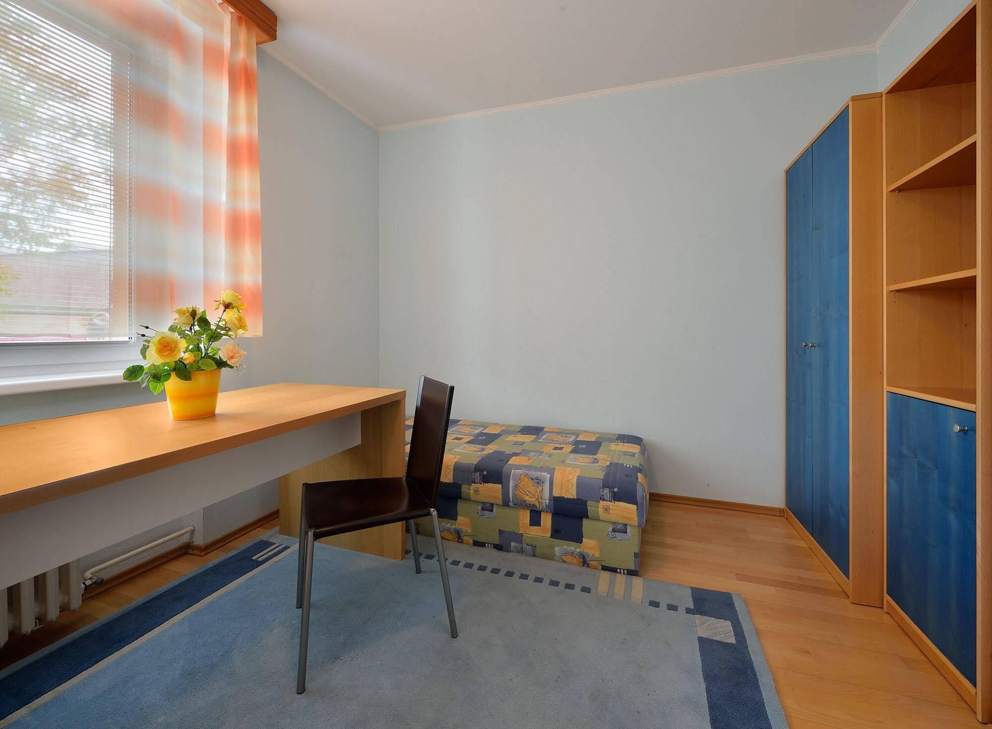 Ambiente Serviced - District Ii