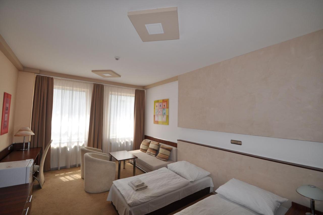 Aparthotel Student House *