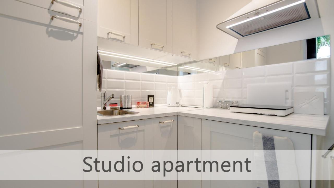 Apartment White With Ac By Kovee
