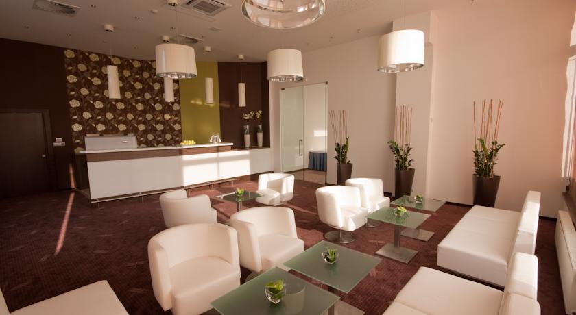 Holiday Inn Bratislava 4*