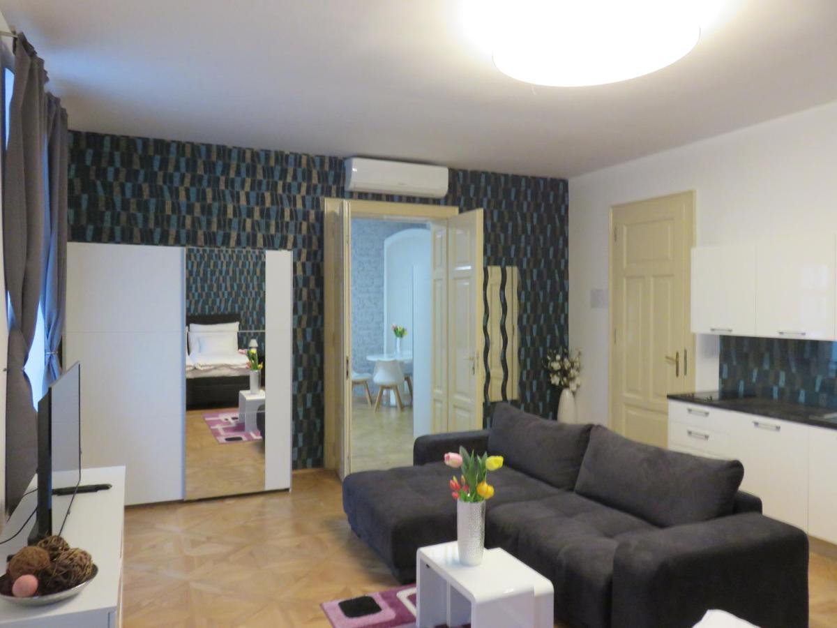 Aapartamentoos Aparthotel Bratislava