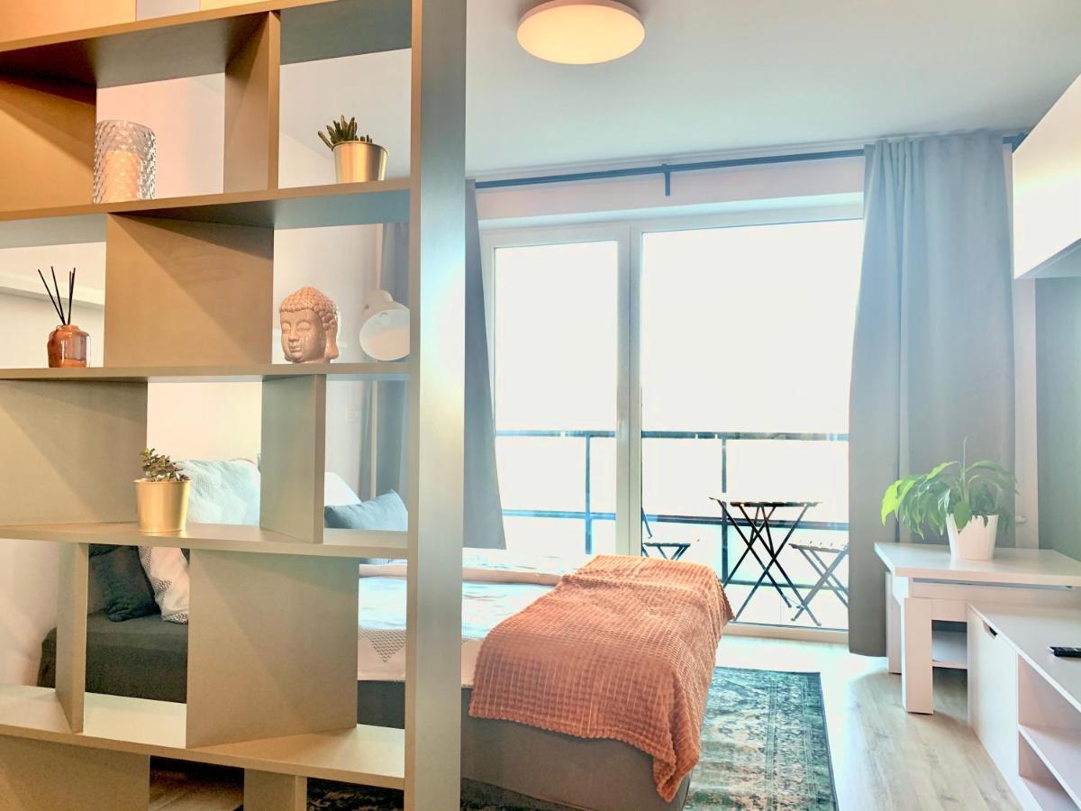 Apartment Luxury, Bright With Parking And Balcony In Center *