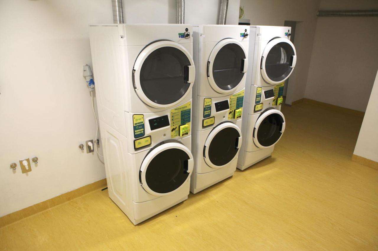 Siesta Capsule hotel *