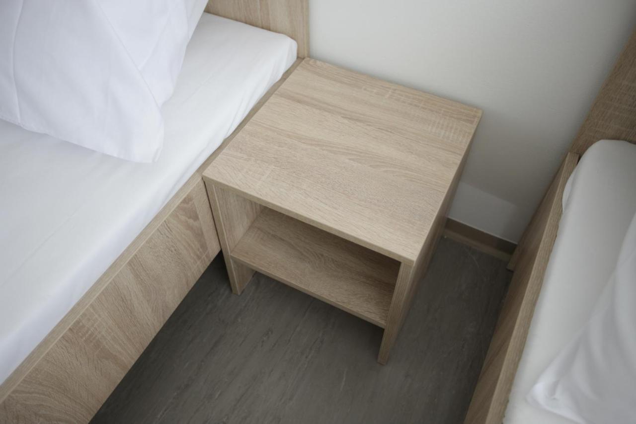 Capsule hotel Siesta