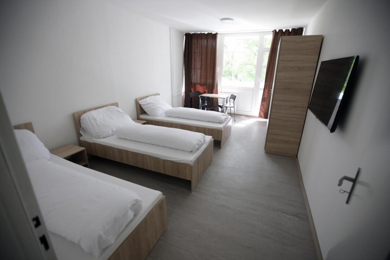 Capsule hotel Siesta