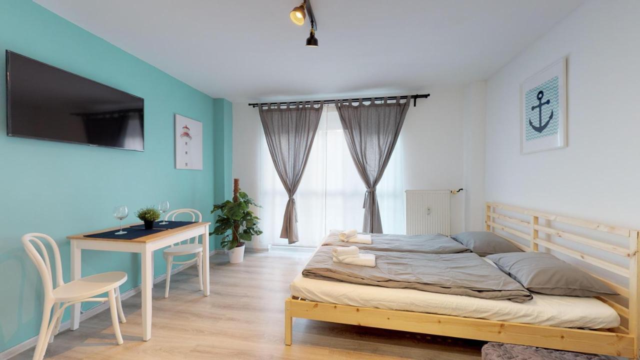 Steps From Nivy & Main Bus Station Apartment Bratislava