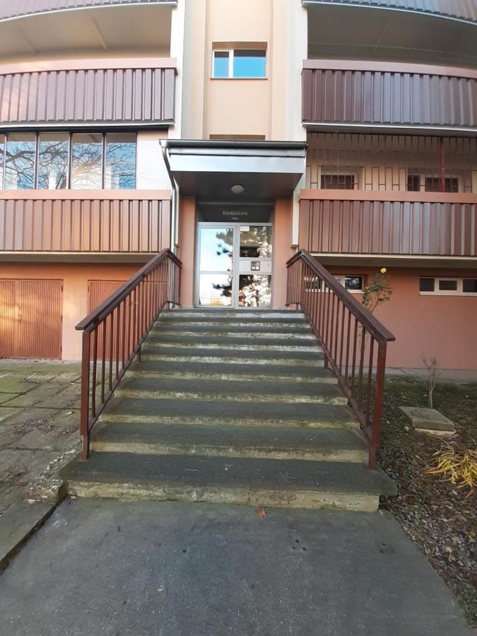 Klimka With Balcony, Free Wifi And Free Parking * Bratislava