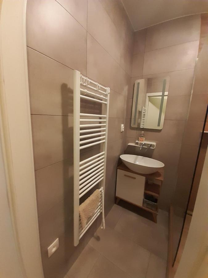 Klimka With Balcony, Free Wifi And Free Parking Apartment *