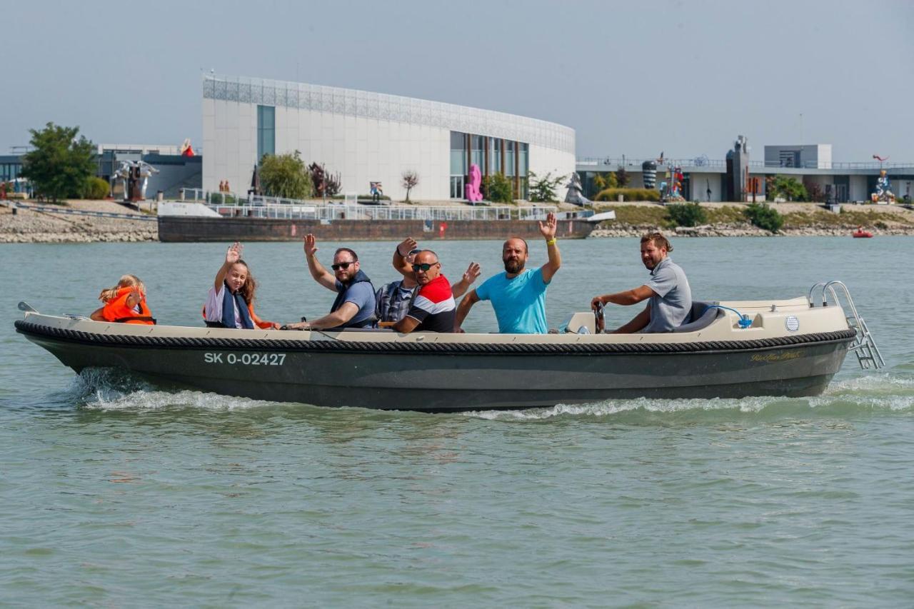 Botel Yachter Club Modra Cajka 3*