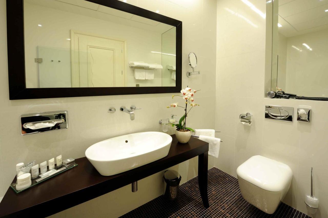 Hotel Roset & Bratislava