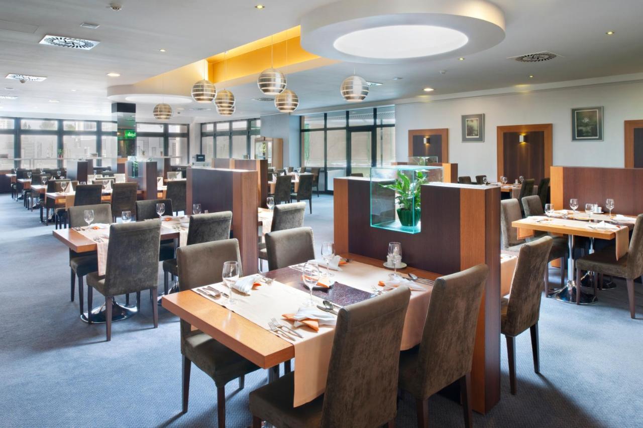 Holiday Inn Bratislava Hotel 4*