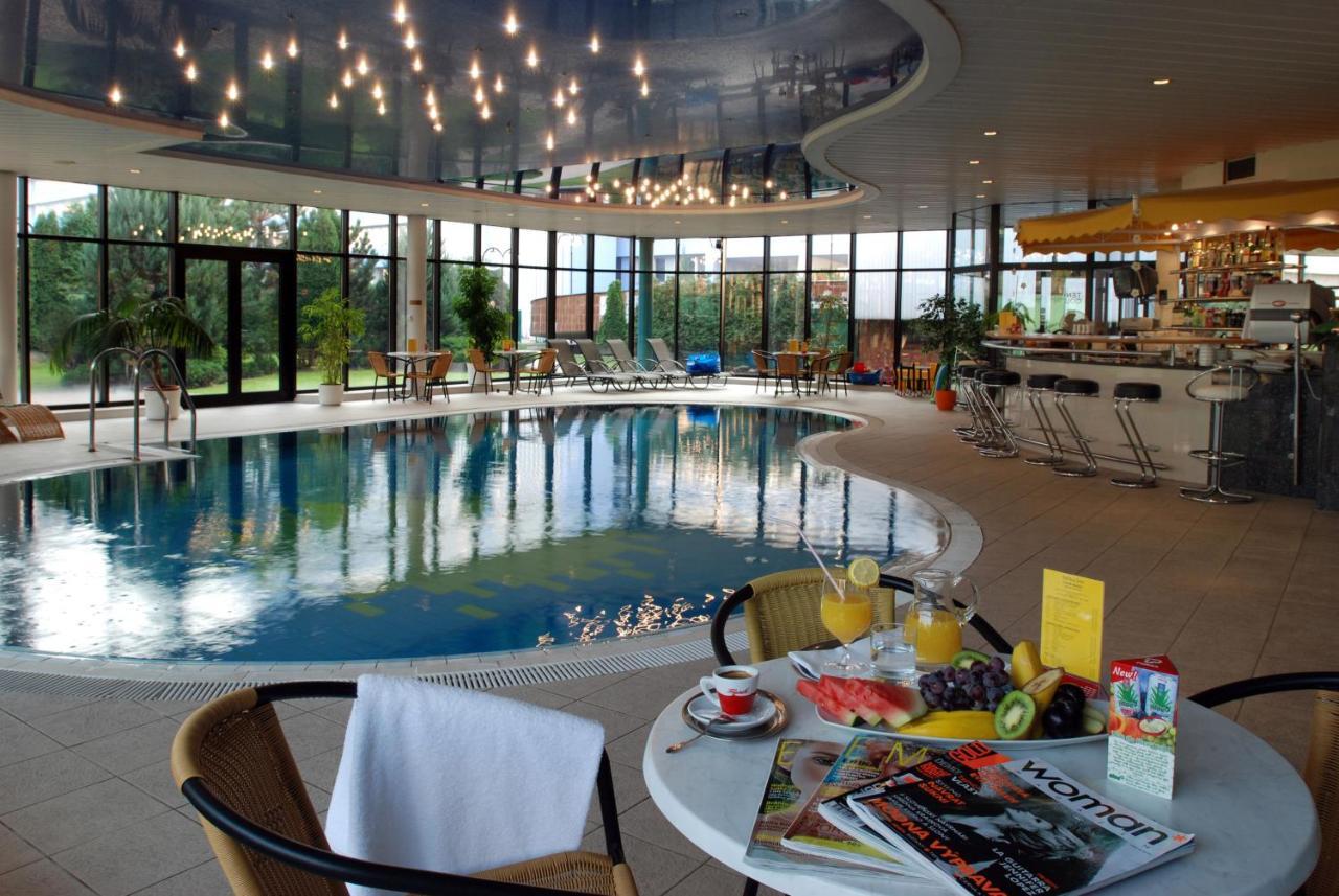 Holiday 4* Bratislava