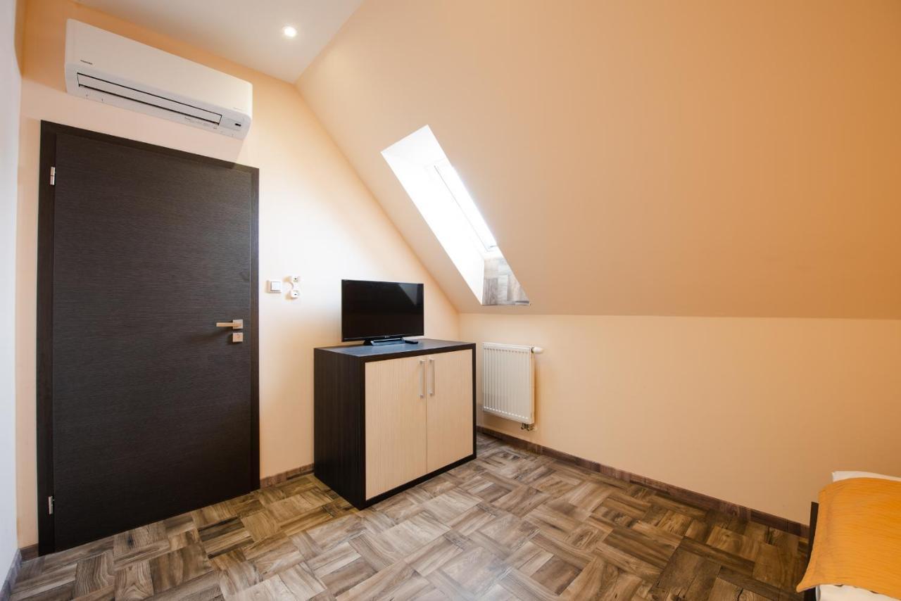 Aparthotel Brigitte 3*