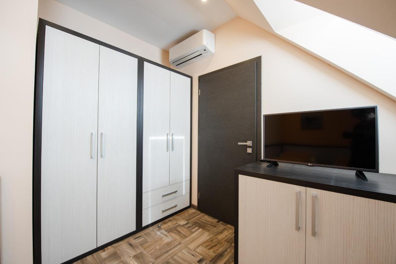 Brigitte Aparthotel 3*