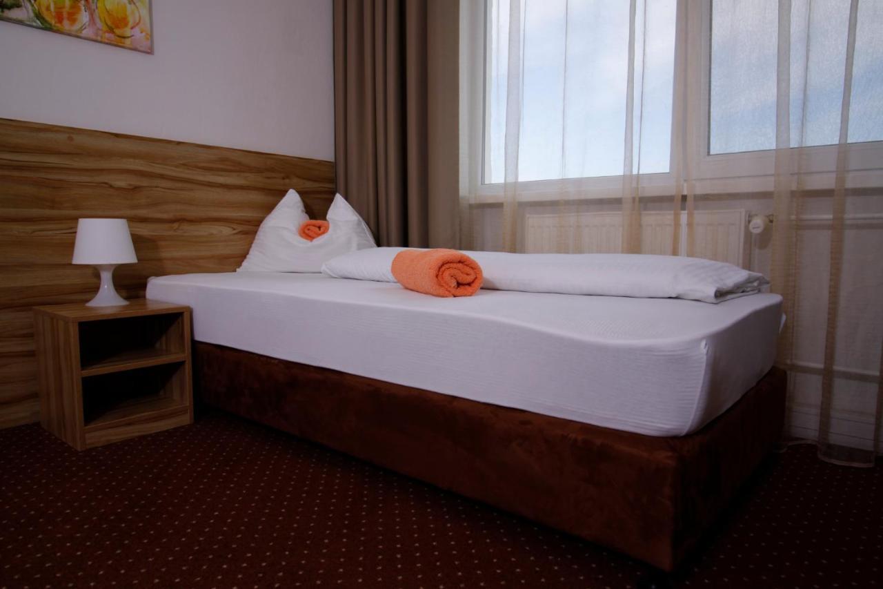 Hotel Aviator Garni