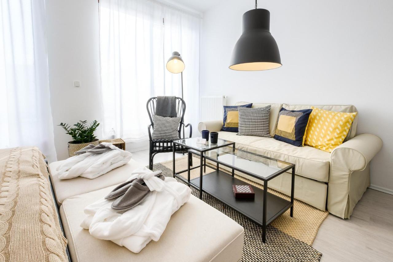 Apartment Bastova, Stela & Mia *