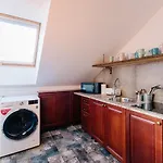 Petra Inn Apartments In Historical Palace Bratislava