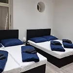 Apartment Flora - Late Check-Out At Noon 12 O Clock For Free