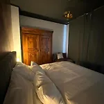 Charming Historic Hideaway Near City Center