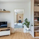 Sunny Apartment With Stunning View