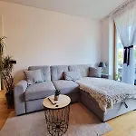 Apartment With Green Terrace And Free Parking