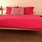 Paul\'S Palace - Absolute Center!