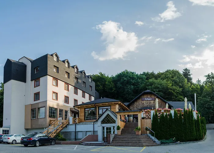 Hotel West