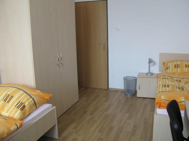 Hostel Uninova *