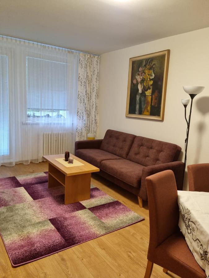 Nh12 Apartmán *