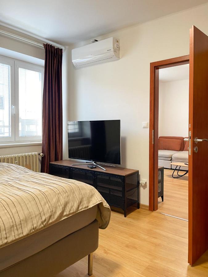 Center 2 Bedroom A/c * Bratislava