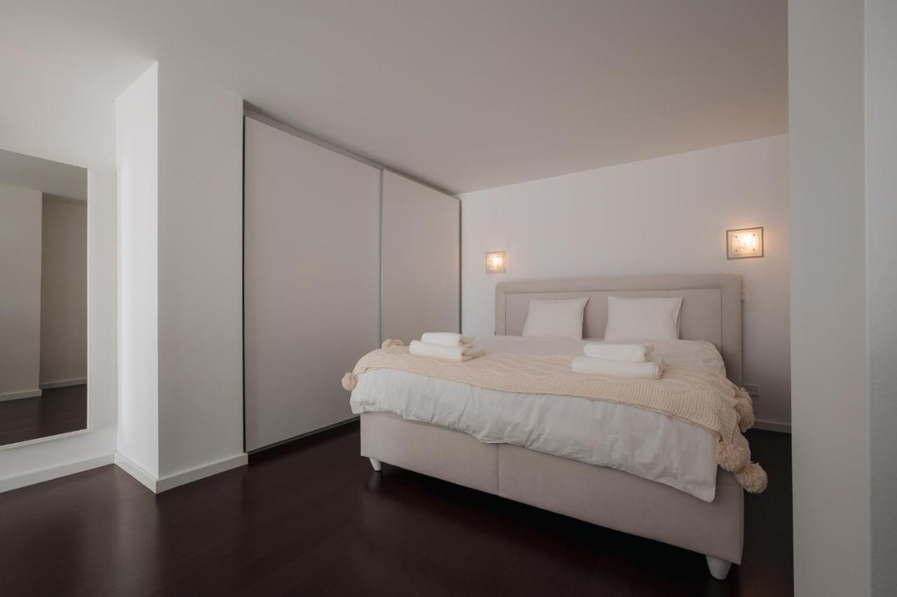 Apartment Skau Eurovea Duplex Danube Exclusive View Free Parking *