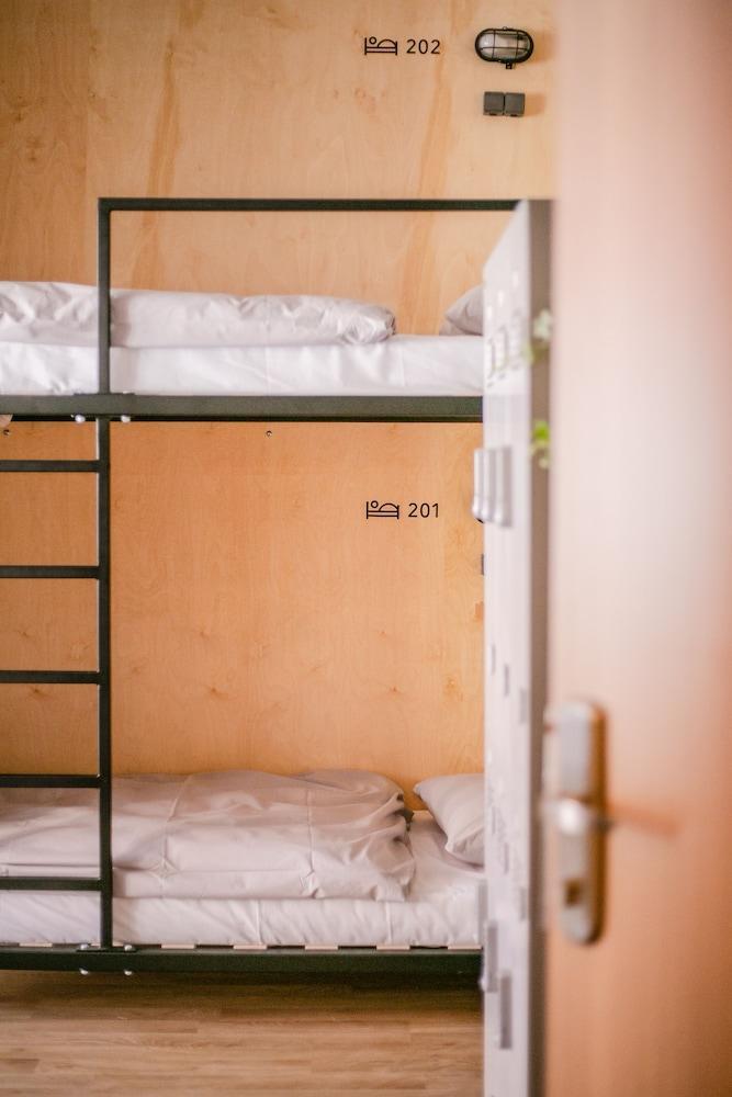 Schoendorf - Virtual Reception Hostel Bratislava