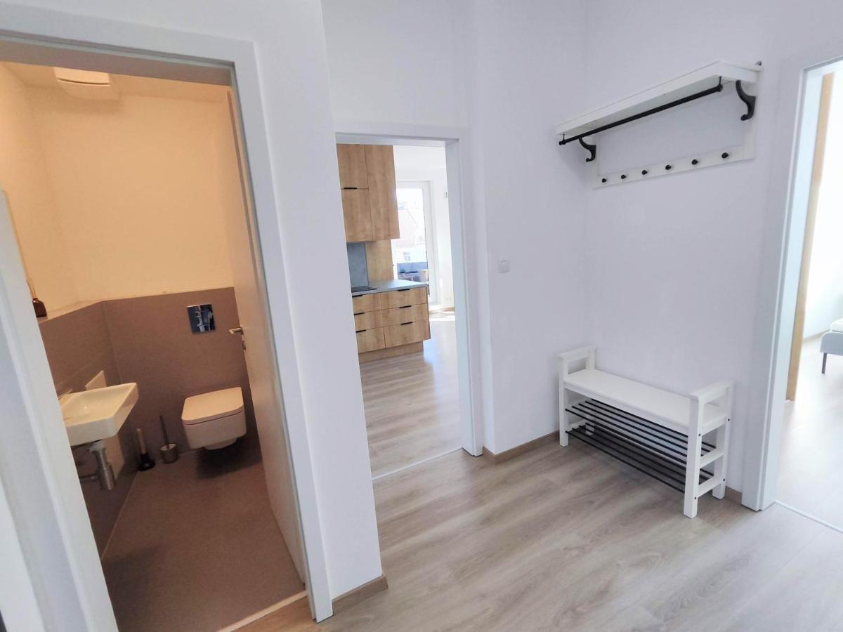 Schanz - Quietly Oriented - Private Parking - Balcony Apartment Pressburg