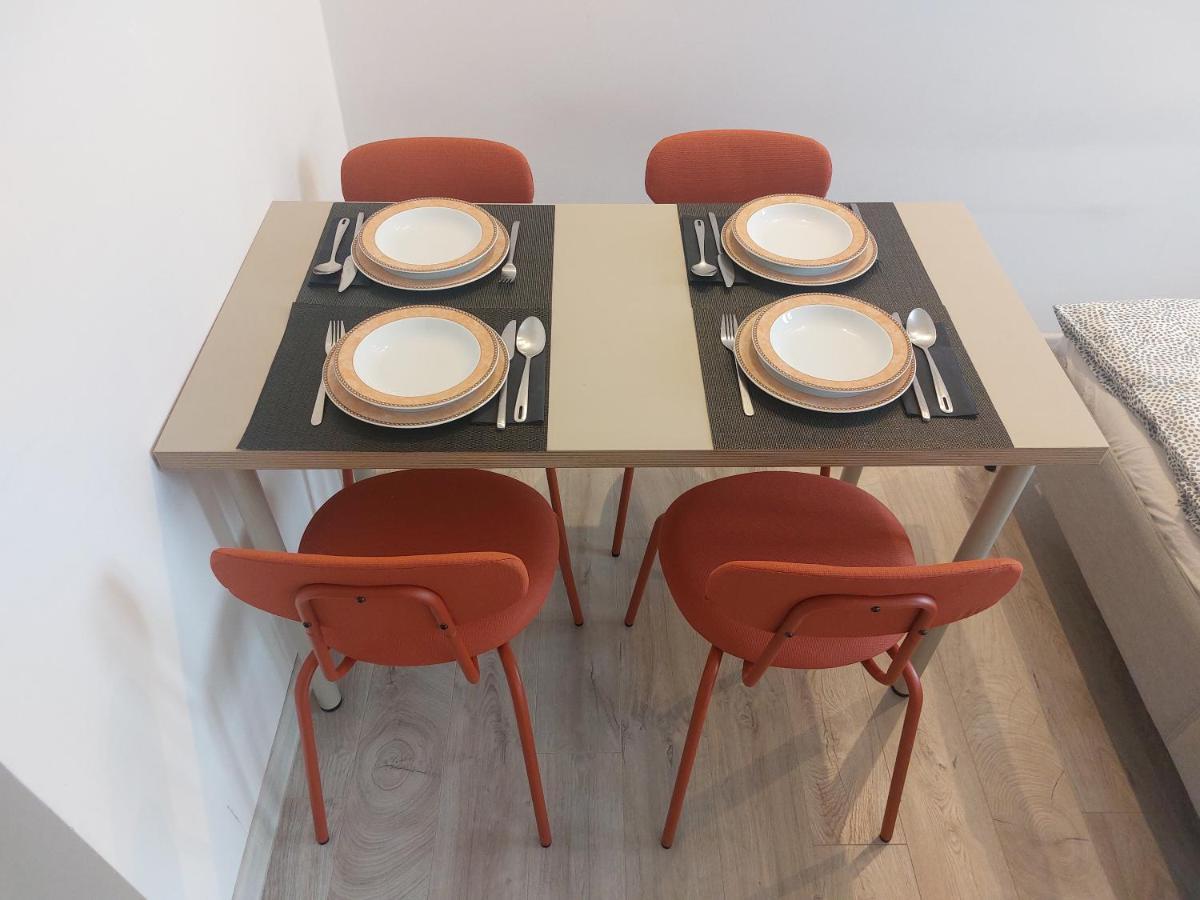 Utulny Apartman S Balkonom *