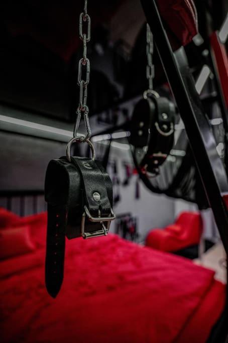 Bdsm V Bratislave -adults Only
