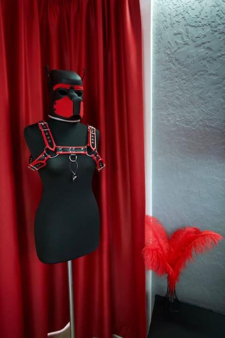 Bdsm V Bratislave -adults Only Apartment Bratislava