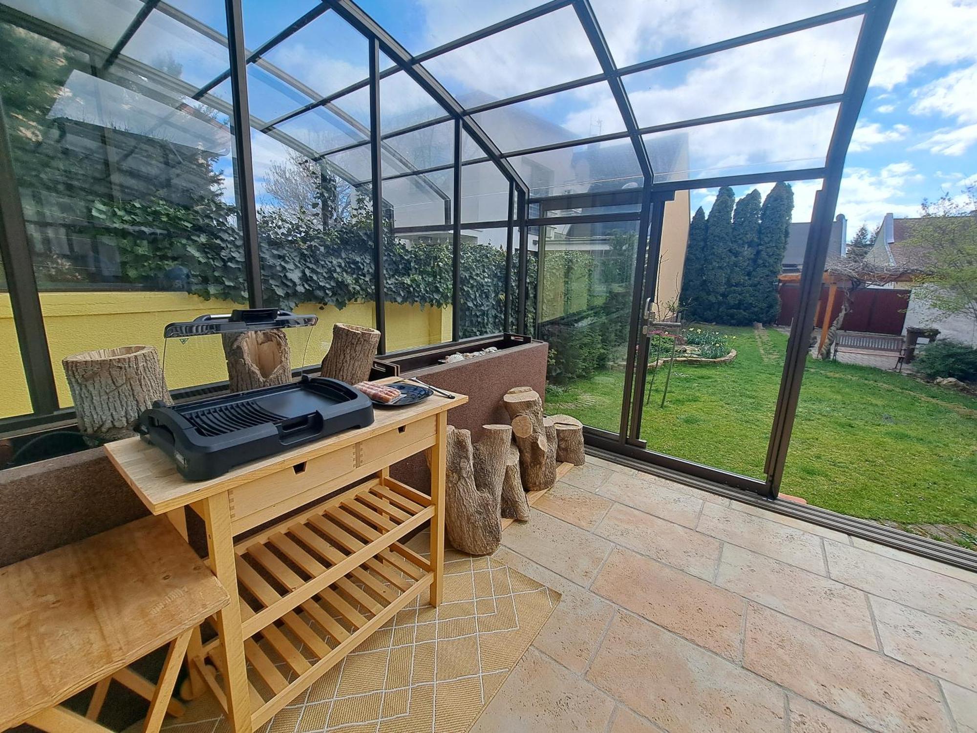 Family House With Garden And Sauna Ferienhaus *