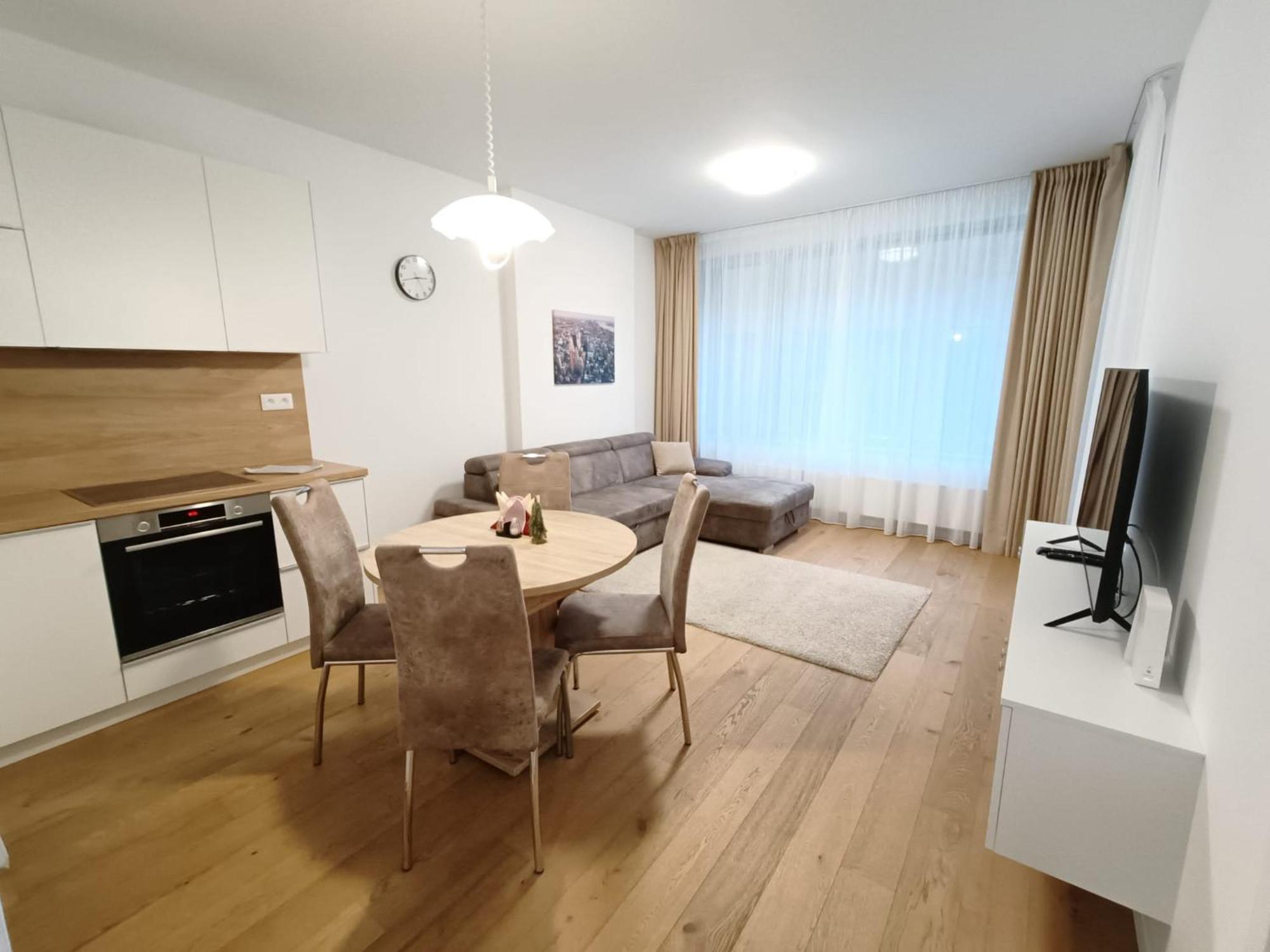 Sag Sky Park Free Parking And Wi-fi Appartamento