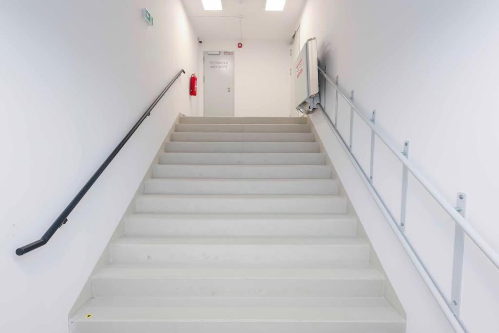 Apartment Danubius One - Spacious W Free Parking *