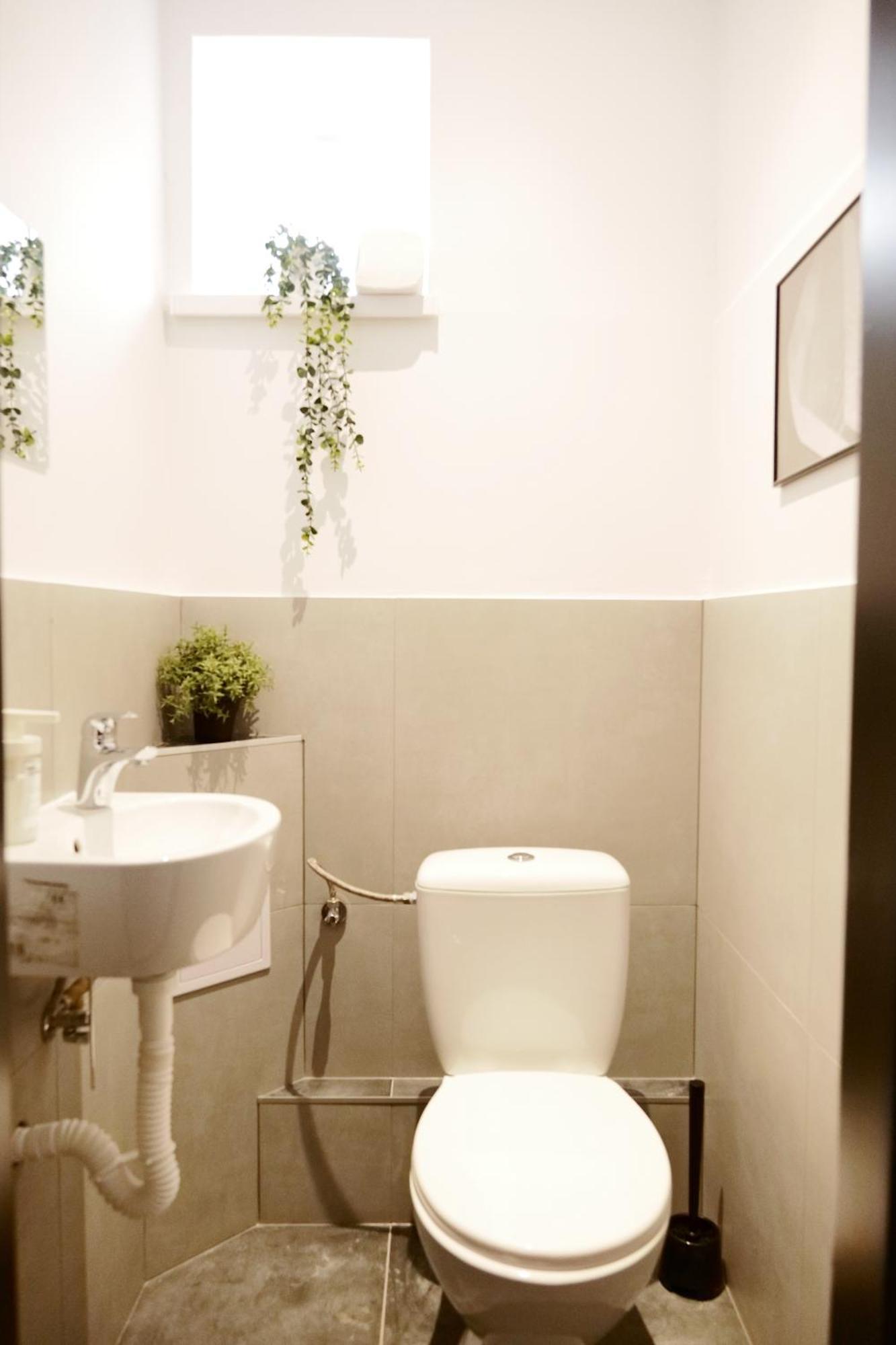 Schoendorf - Virtual Reception Hostel Bratislava