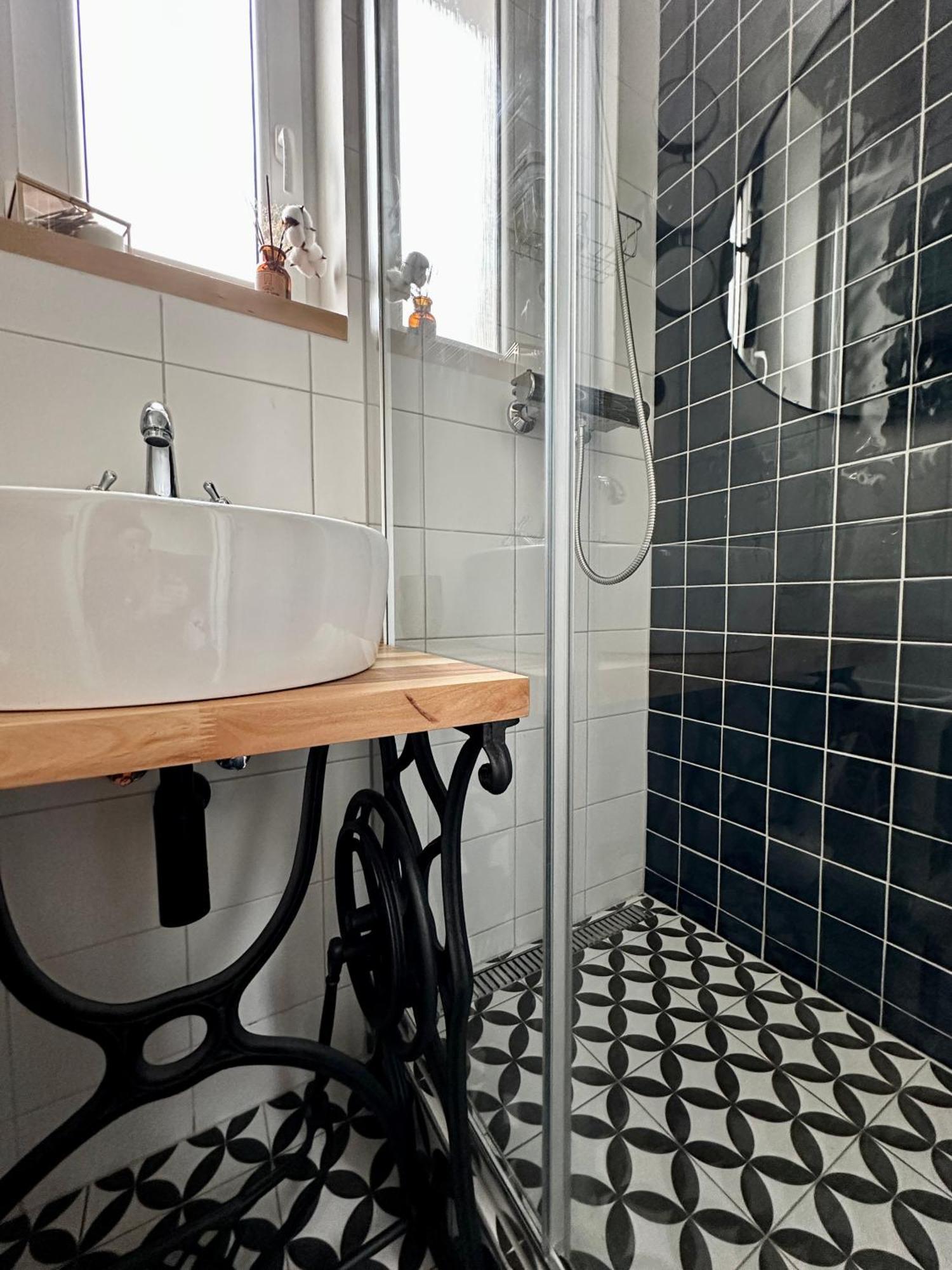 Charming Historic Hideaway Near Center Apartment Pressburg