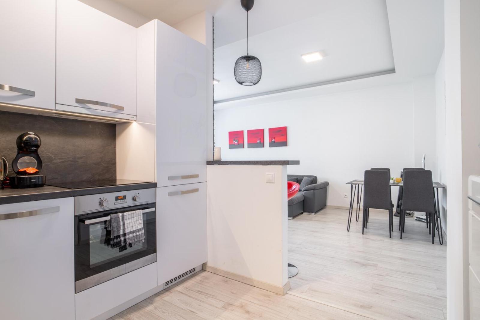 Karadzicova 15 Min To The Centre On Foot Apartment *