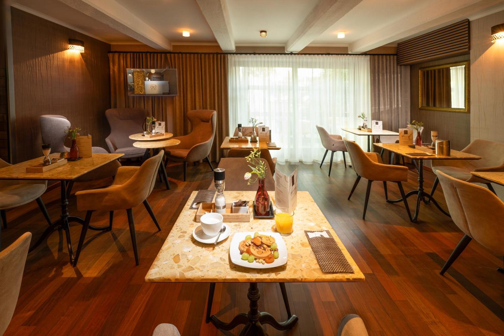 Mama's Design & Boutique 4* Bratislava