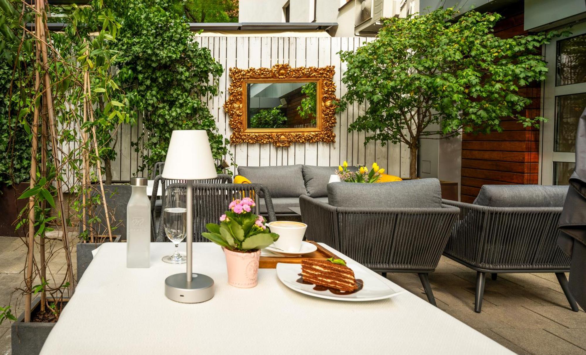Mama's Design & Boutique Hotel 4*