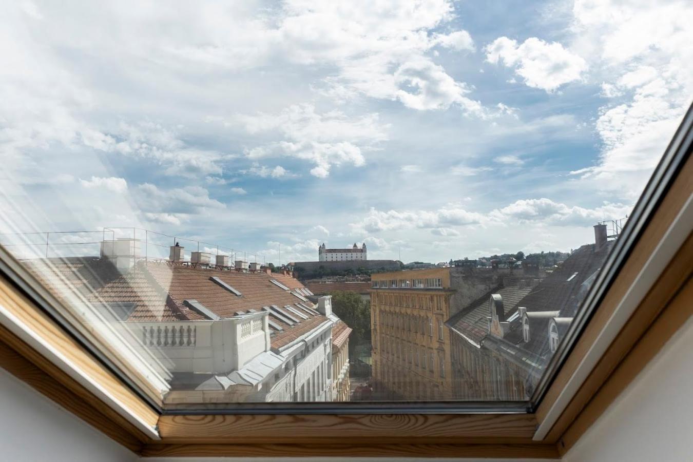 Queen Flat In Old Town With Castle View Apartmán