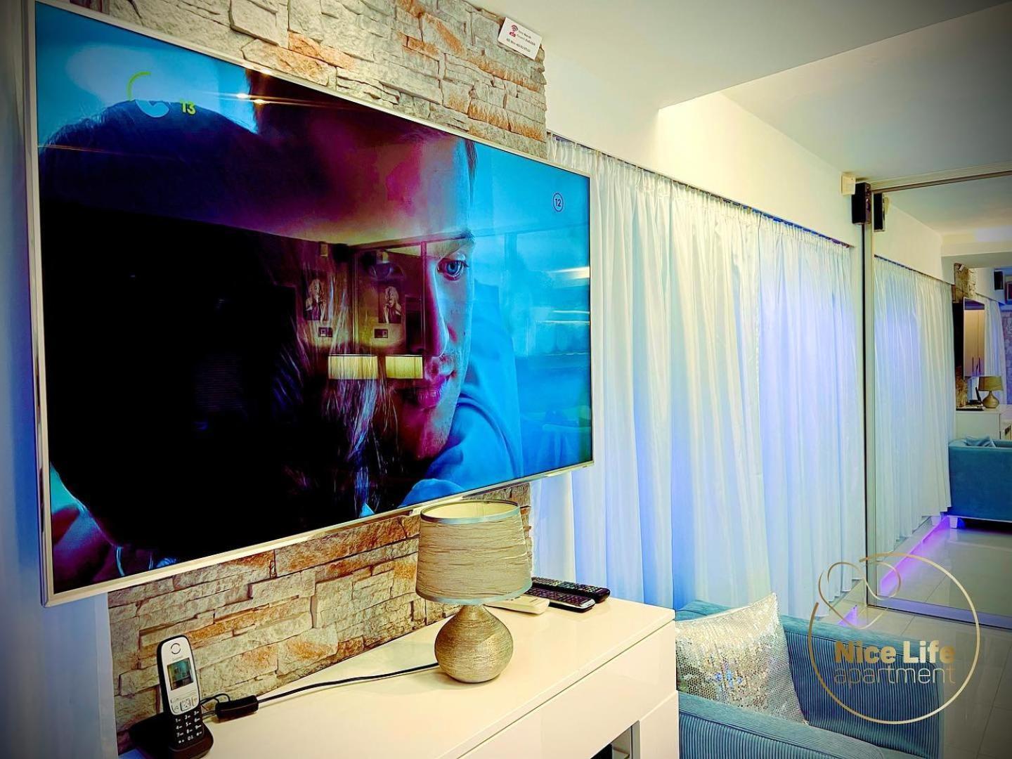 Apartment Life - Luxury In The Old Town.