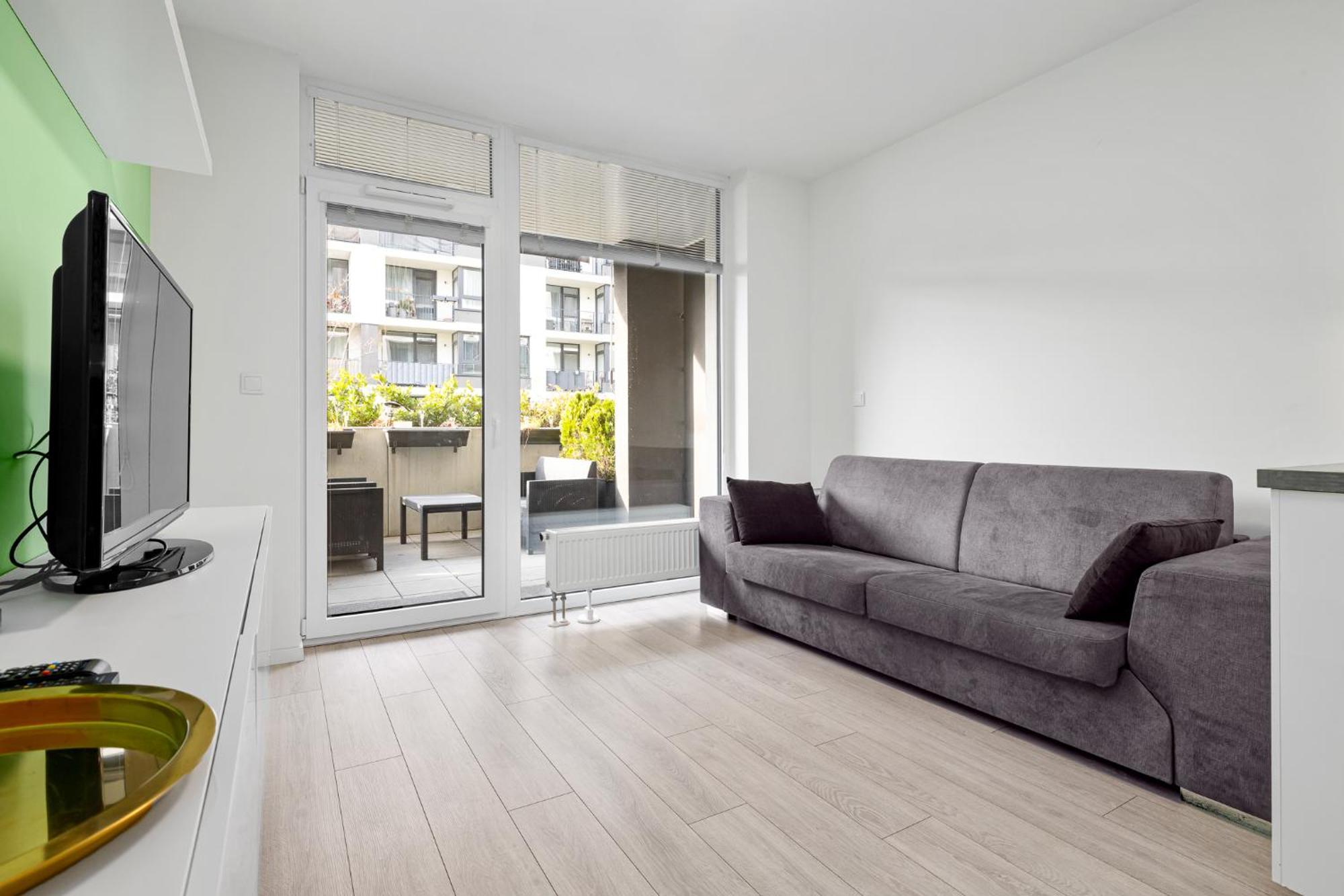 Ahoj Park, Terrace Vibes Studio, Private Parking Apartment