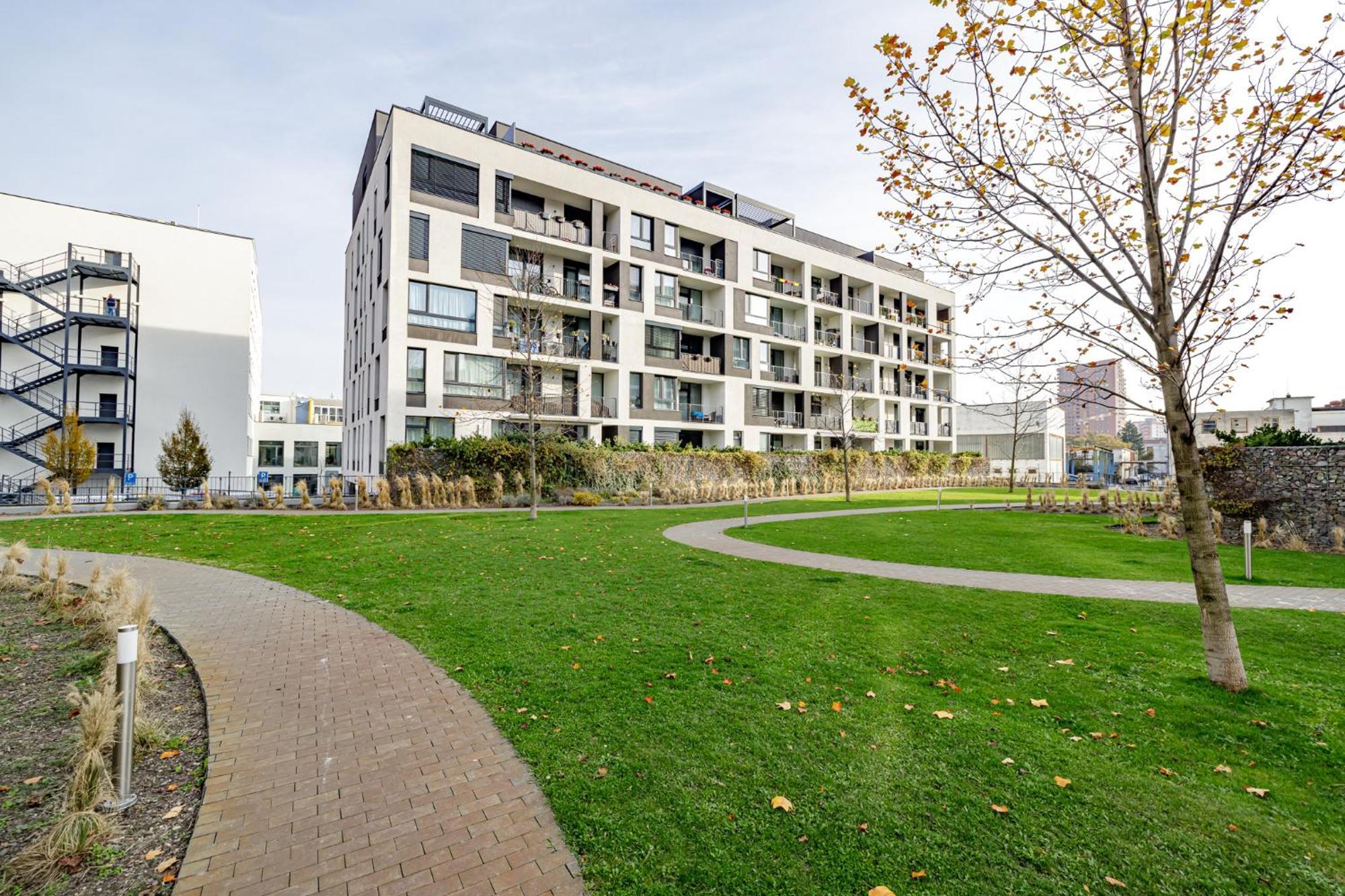 Apartment Ahoj Park, Terrace Vibes Studio, Private Parking